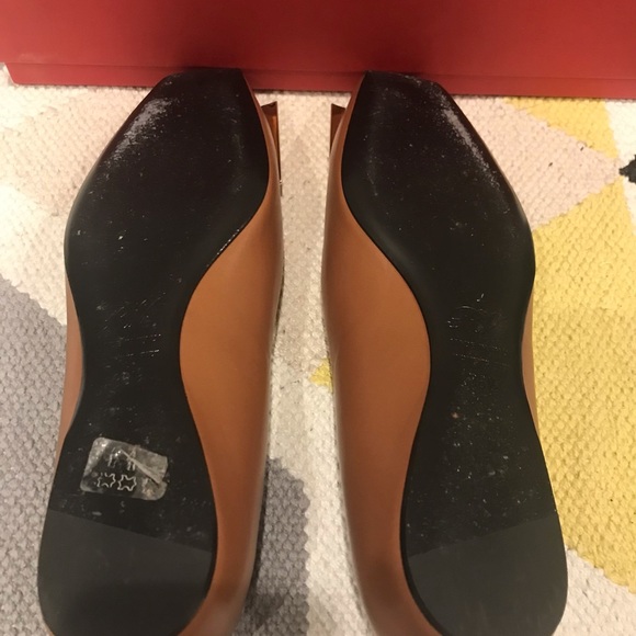 Like New Roger Vivier Trompette Quadrata 36.5 in Tan Color - With Original Box - Picture 8 of 8